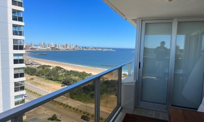Apartamento en venta en Playa Mansa Punta del Este