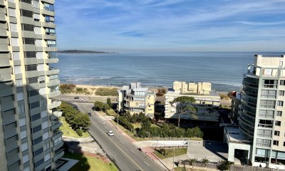 Apartamento en venta  de 3 dormitorios en Playa Mansa
