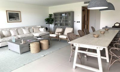 Apartamento en venta formidable de 3 suites frente al mar