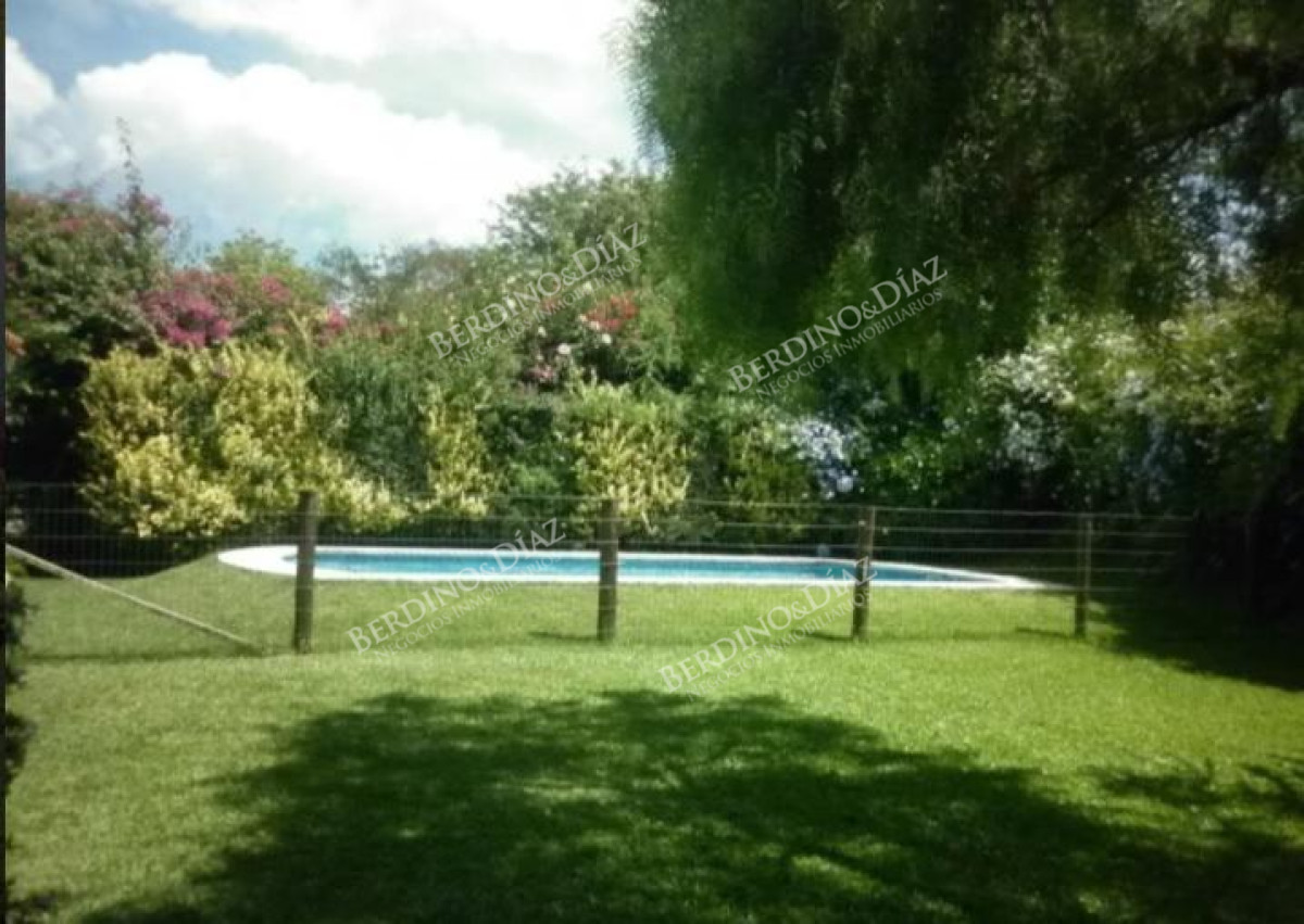 Casa ID.948 - Chalet en venta en zona Pinares de Punta del Este SUSPENDIDA