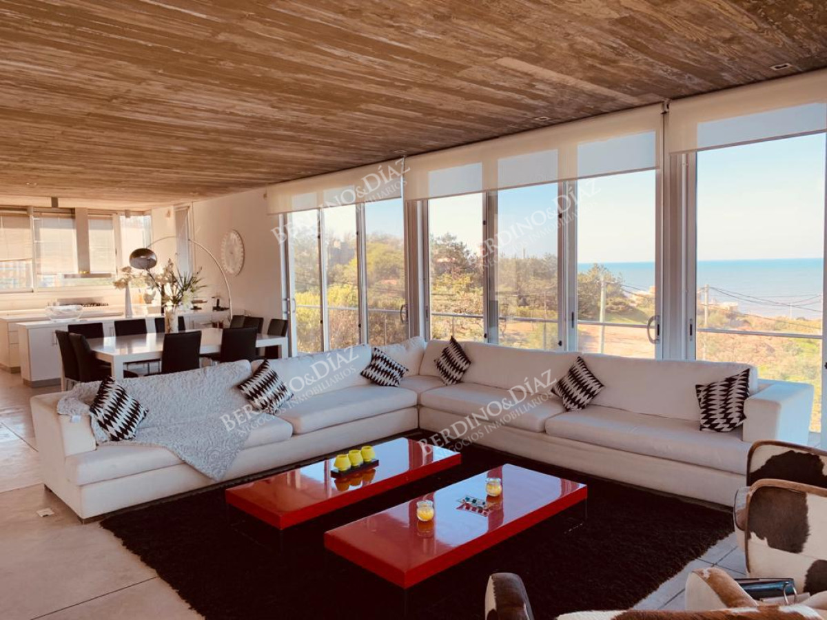 Casa ID.1235 - Casa minimalista en Manantiales
