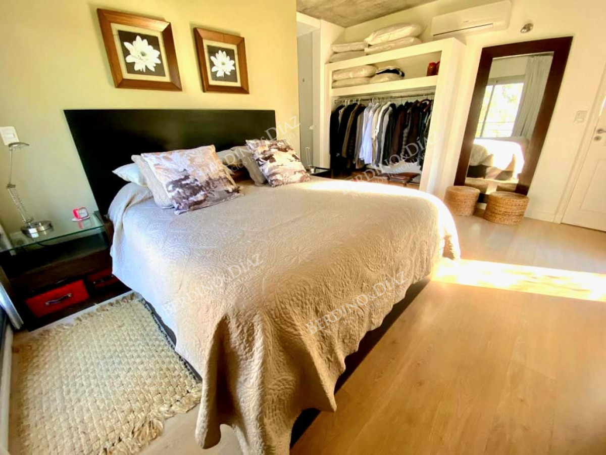 Casa ID.157 -  Casa Espectacular de 4 Suites en Playa Brava