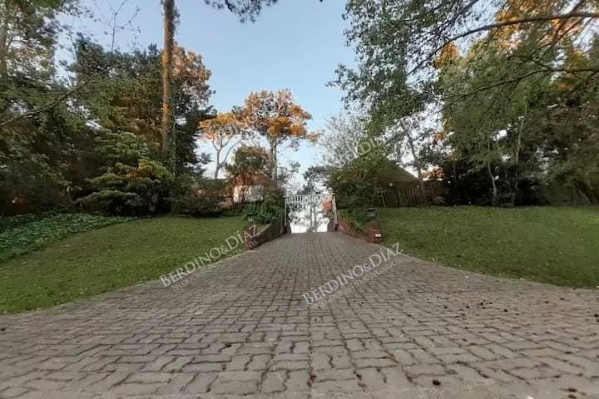 Casa ID.2073 - Casa en Punta del Este, Lugano