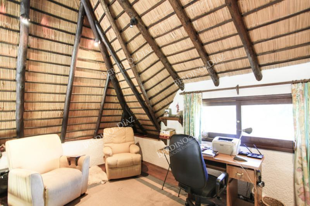 Casa ID.2179 - Hermos quincho en venta con 5000 m2 de terreno Golf 