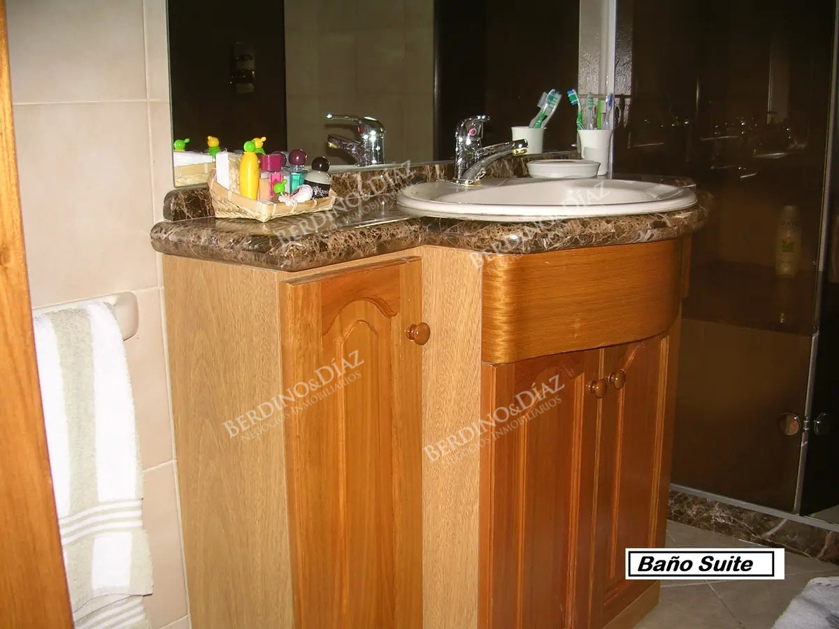 Casa ID.2820 - Casa en  venta en Playa Mansa