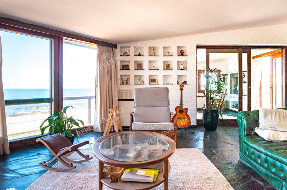 Casa ID.1001 - Casa frente al mar en Punta del Este