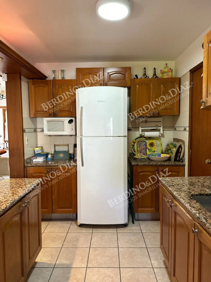 Casa ID.2820 - Casa en  venta en Playa Mansa