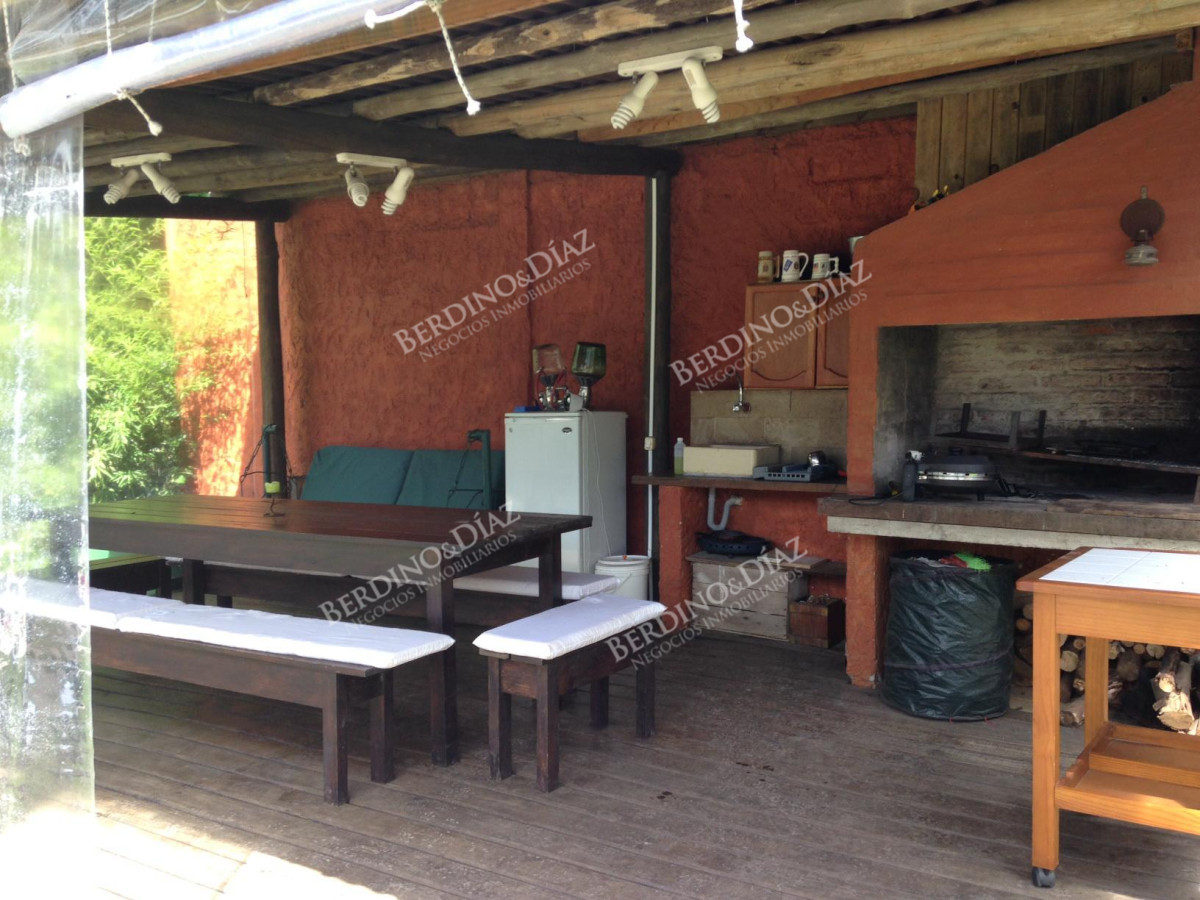 Casa ID.50 - Hermosa Casa En Venta Estilo Tradicional. Zona de paradas en playa mansa.