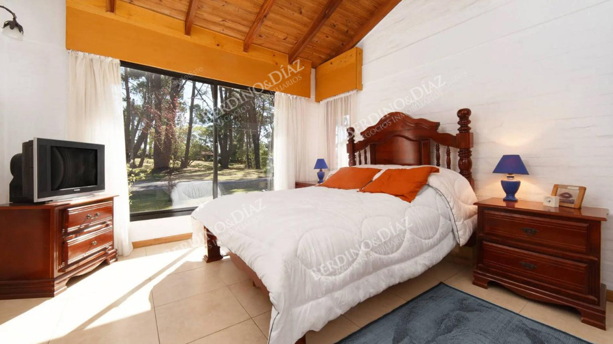 Casa ID.50 - Hermosa Casa En Venta Estilo Tradicional. Zona de paradas en playa mansa.