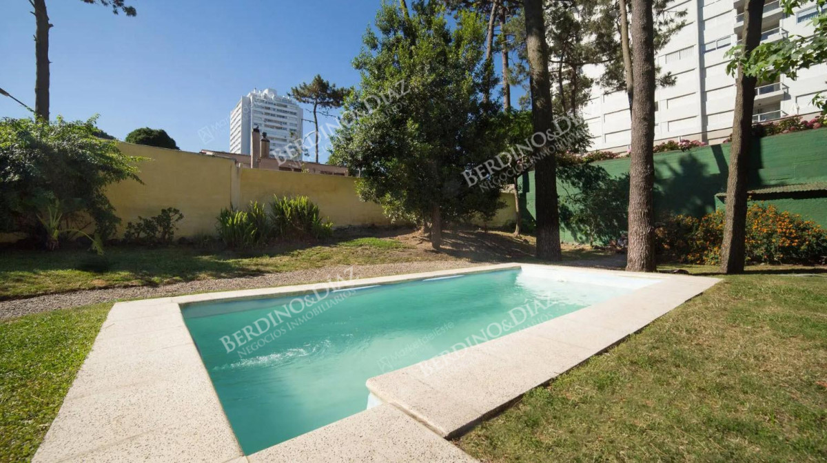 Casa ID.50 - Hermosa Casa En Venta Estilo Tradicional. Zona de paradas en playa mansa.