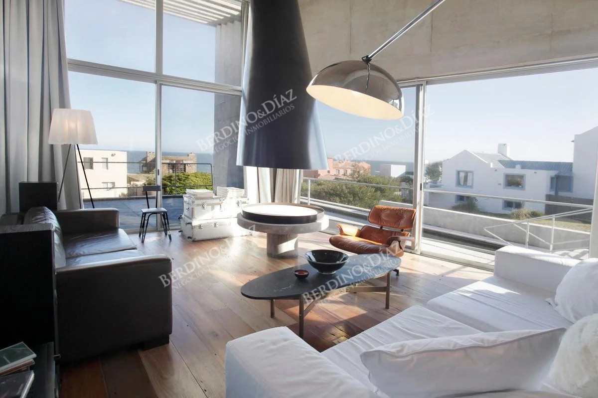 Casa ID.2163 - Casa en venta estilo minimalista con vista al mar