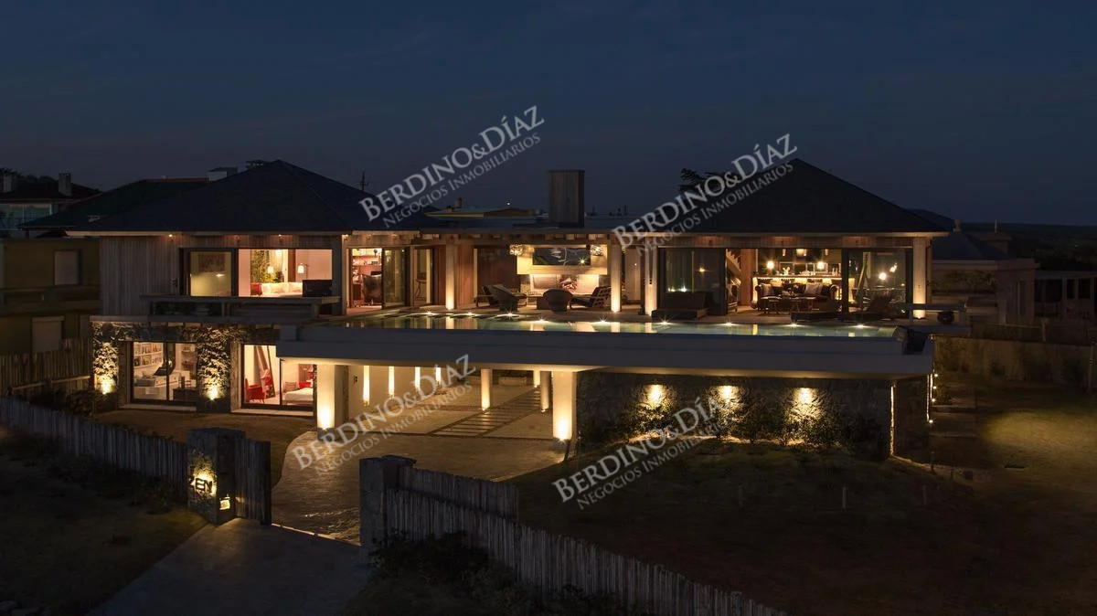Casa ID.2285 - Casa impresionante con vista al mar Punta Piedras El Chorro