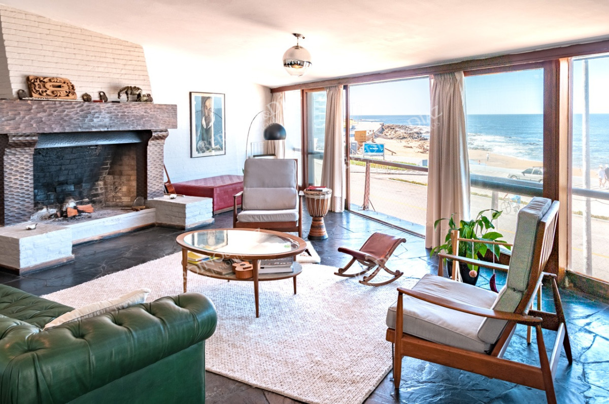 Casa ID.1001 - Casa frente al mar en Punta del Este