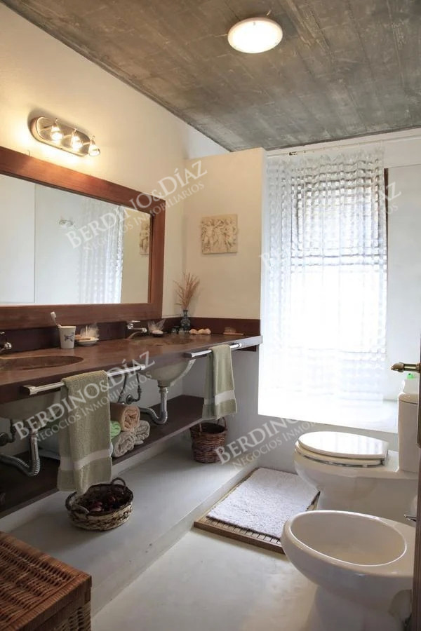 Casa ID.2215 - Casa en piedra venta frente al mar Manantiales