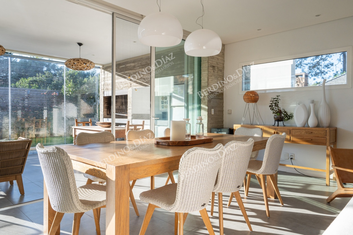 Casa ID.2422 - Casa moderna en venta en Rincon del Indio