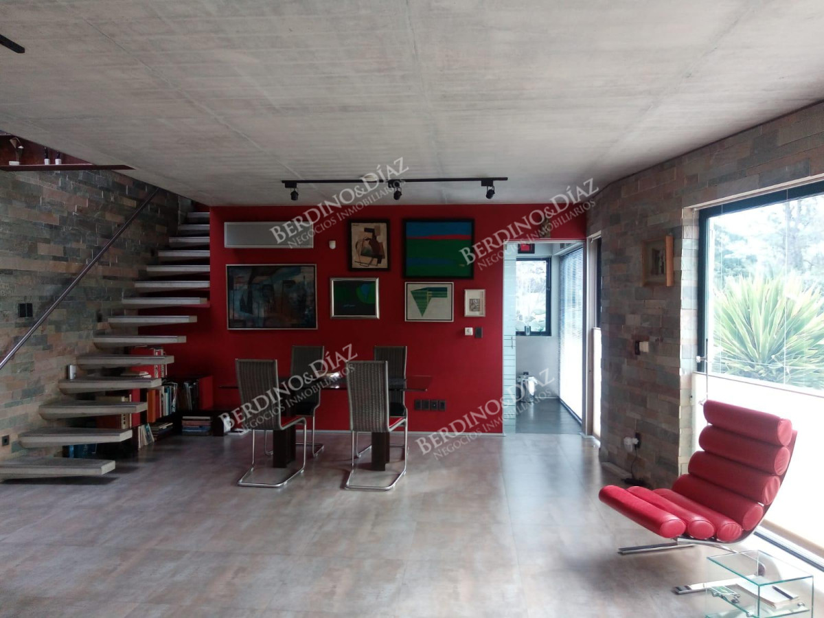 Casa ID.758 - Moderna Residencia Minimalista a 2 cuadras de la Playa