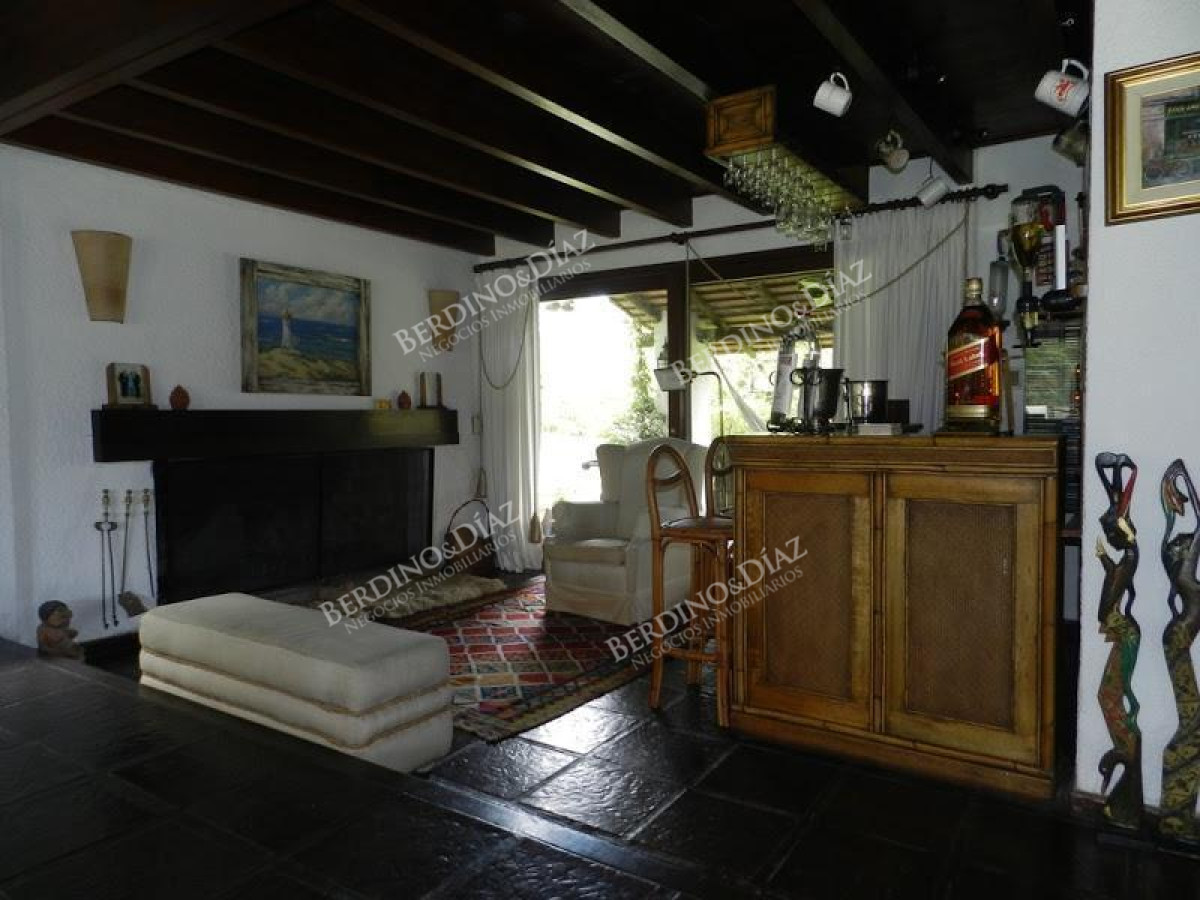 Casa ID.2179 - Hermos quincho en venta con 5000 m2 de terreno Golf 