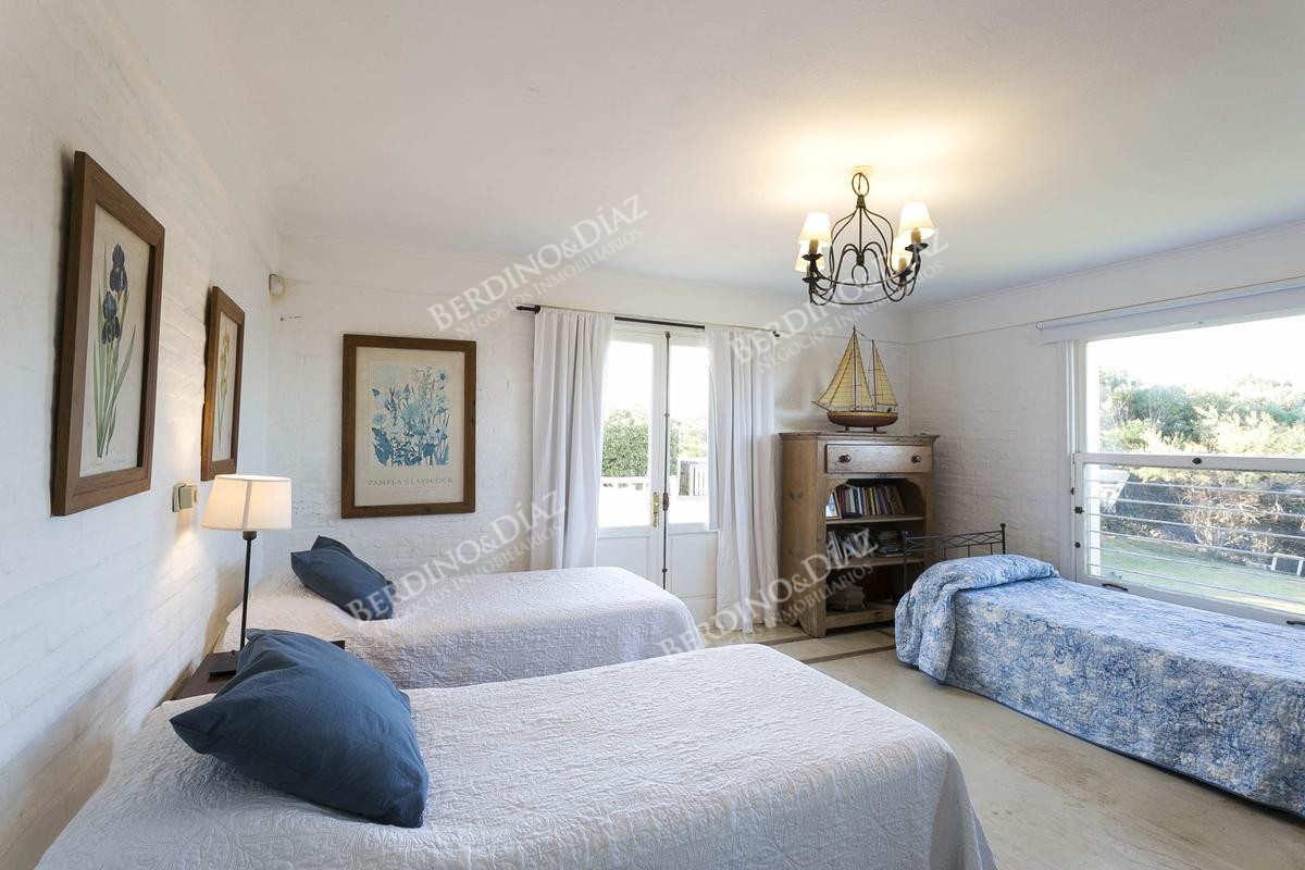 Casa ID.1229 - Casa en Punta Piedras con vista al mar