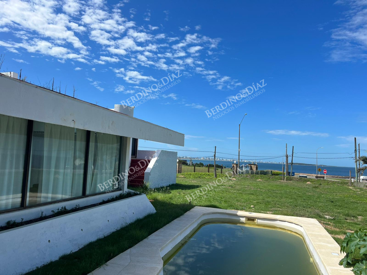 Casa ID.1760 - Hermosa Casa en venta frente al mar Punta del Este 