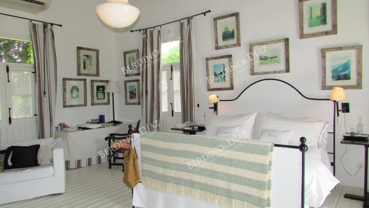 Casa ID.2202 - SUSPENDIDA DE VENTA Espectacular Residencia en Pueblo Garzon