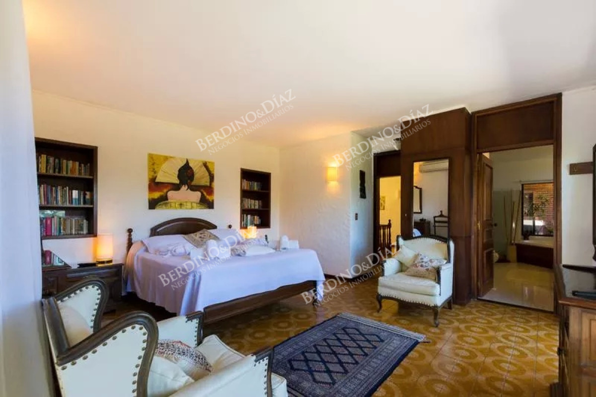 Casa ID.60 -  Casa Estilo Tradicional a Solo Metros de Playa Mansa