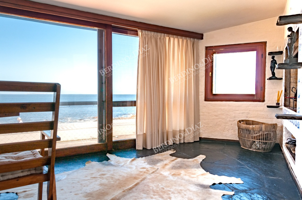 Casa ID.1001 - Casa frente al mar en Punta del Este