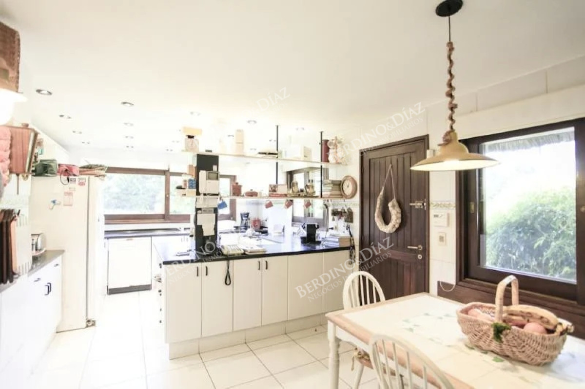 Casa ID.2179 - Hermos quincho en venta con 5000 m2 de terreno Golf 