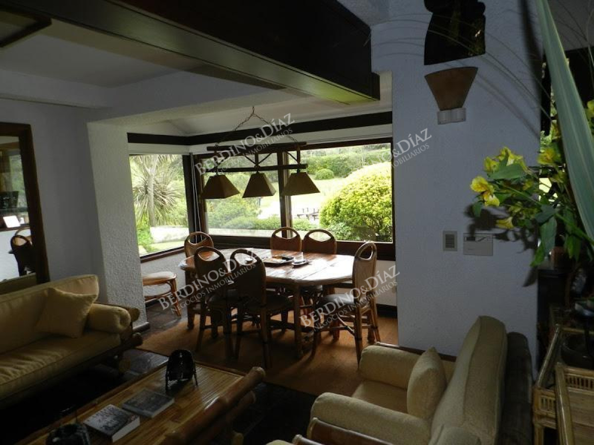 Casa ID.2179 - Hermos quincho en venta con 5000 m2 de terreno Golf 