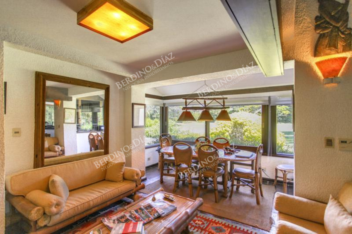 Casa ID.2179 - Hermos quincho en venta con 5000 m2 de terreno Golf 