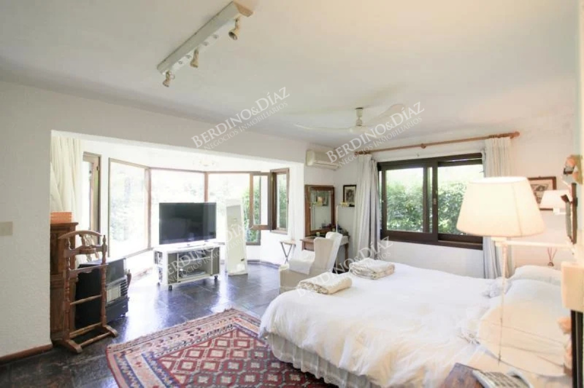 Casa ID.2179 - Hermos quincho en venta con 5000 m2 de terreno Golf 