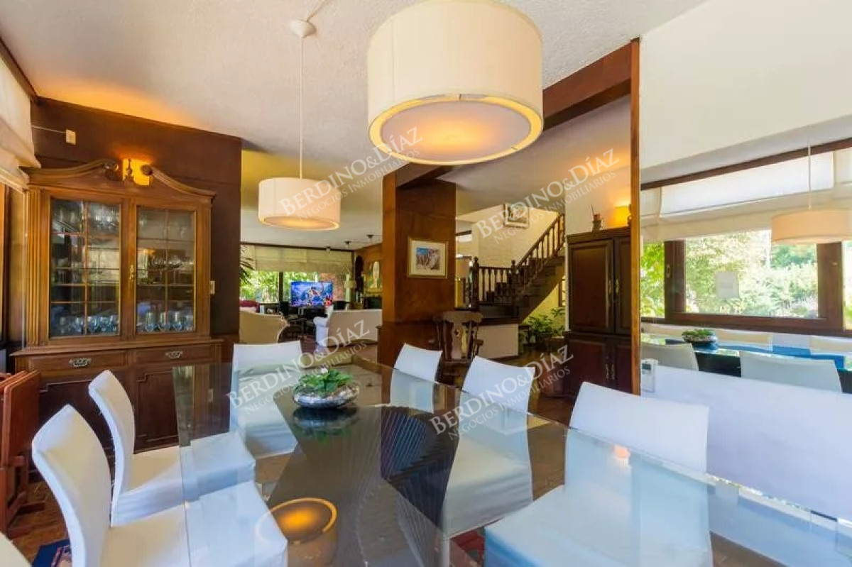 Casa ID.60 -  Casa Estilo Tradicional a Solo Metros de Playa Mansa