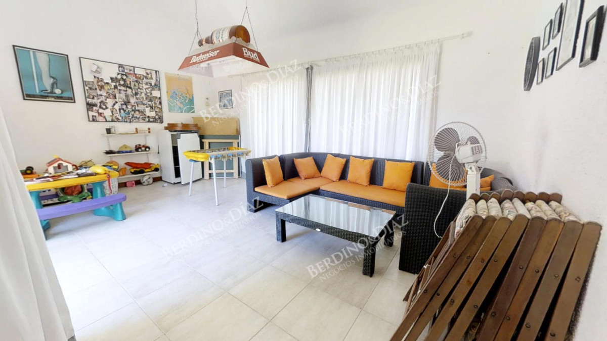 Casa ID.343 - Espectacular Masión  a 100 metros de Playa Mansa