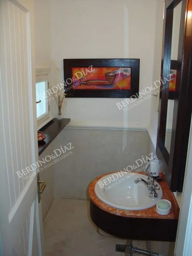 Casa ID.2200 - Casa hermosa en Laguna Blanca en venta