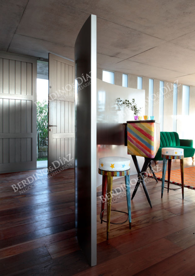Casa ID.2392 - Casa moderna frente al mar en venta Punta Piedras La Barra