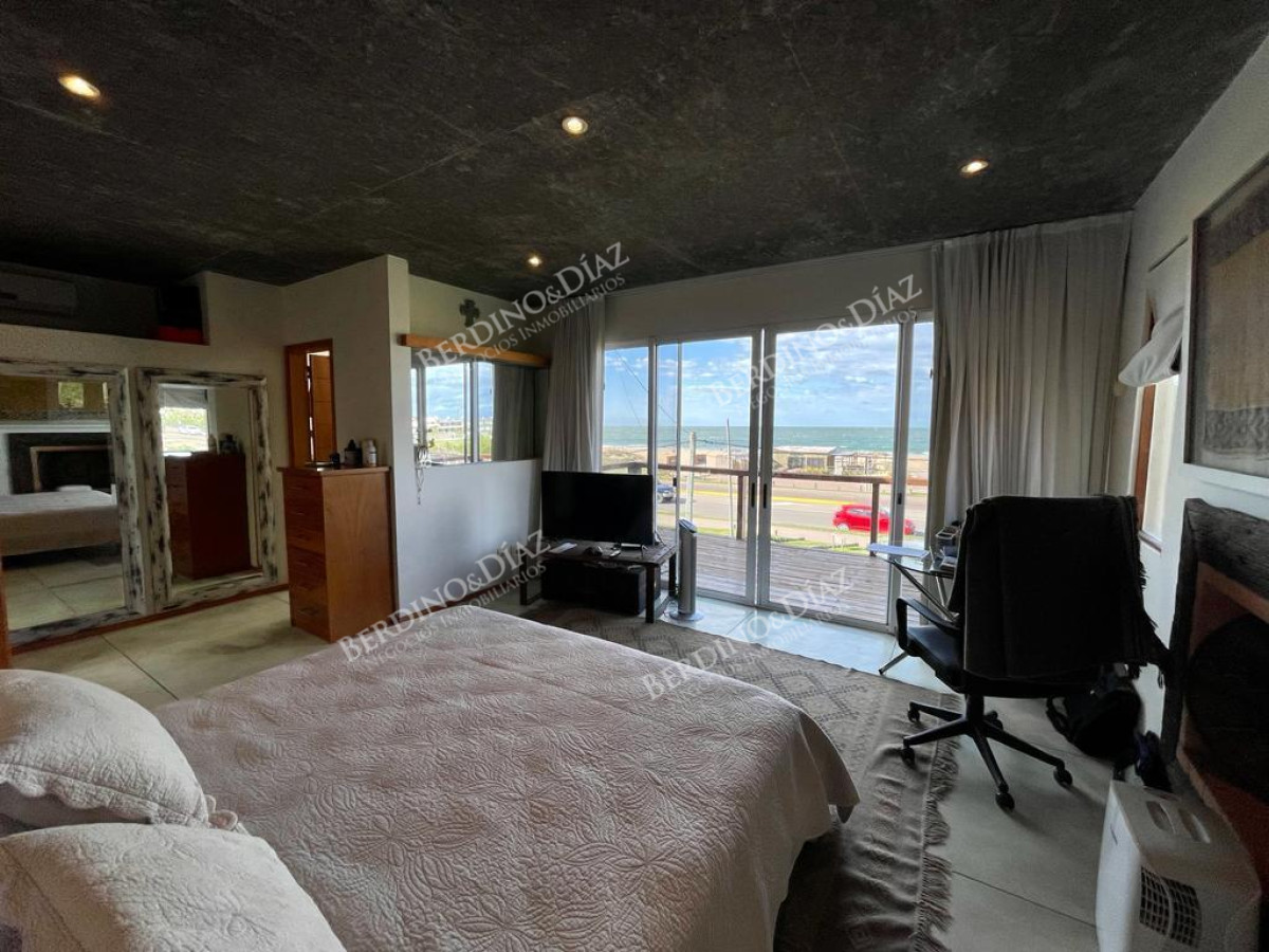 Casa ID.2177 - Casa minimalista con vista al mar en Montoya