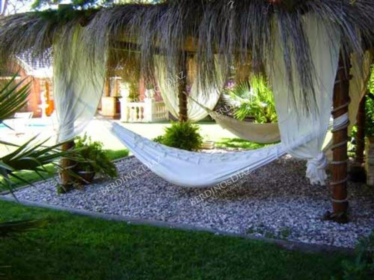 Casa ID.2192 - Casa en venta Barrio Beverly Hills