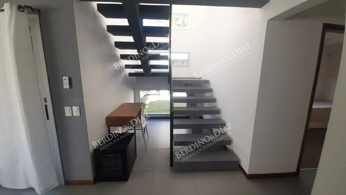 Casa ID.1988 - Casa estilo minimalista en venta Rincon del Indio 