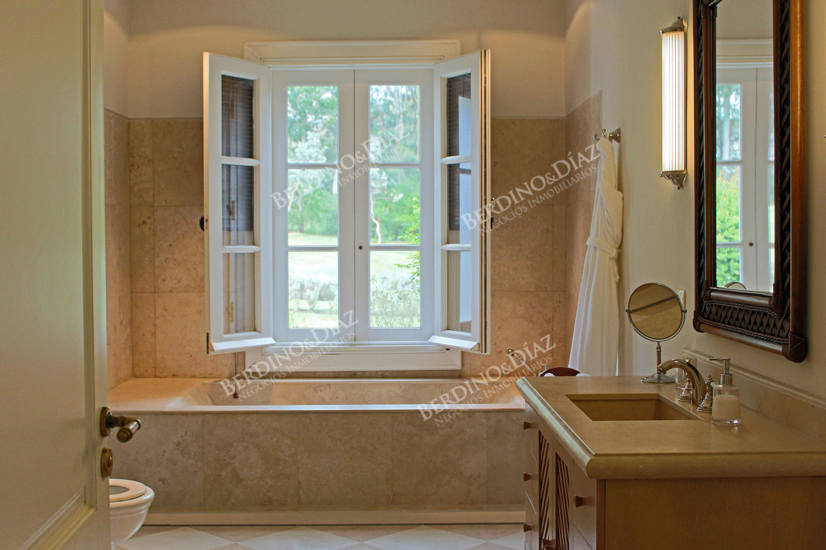 Casa ID.2234 - Exquisita Mansion  propiedad deslumbrante en venta La Barra