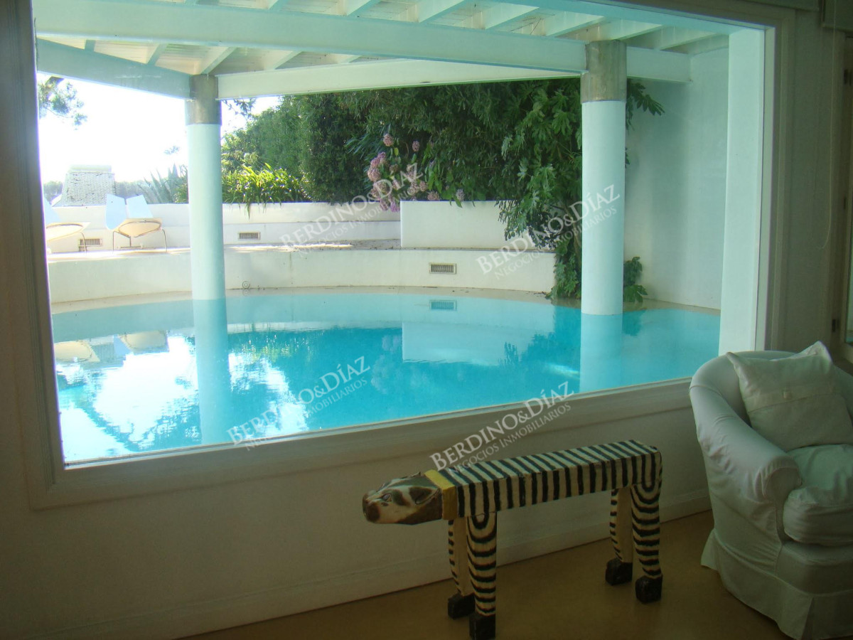 Casa ID.2389 - Casa espectacular frente al mar en Desembocadura La Barra