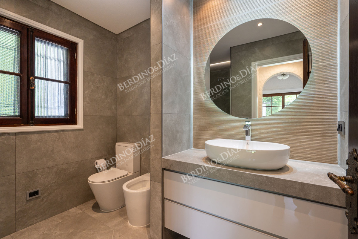 Casa ID.2398 - Casa en venta en Paradas de Playa Mansa cerca del mar
