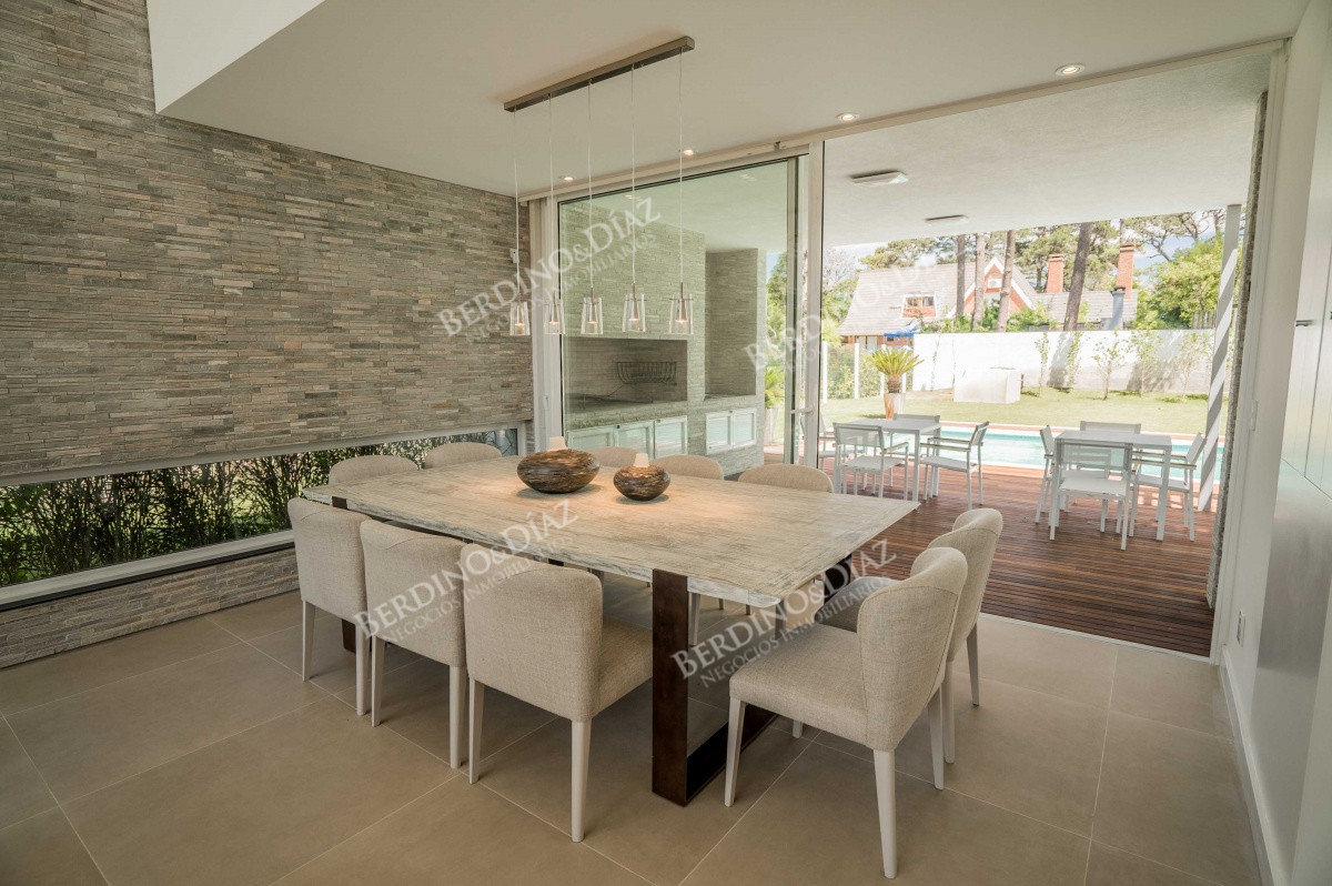 Casa ID.853 - CASA en Barrio Privado de Punta del Este 