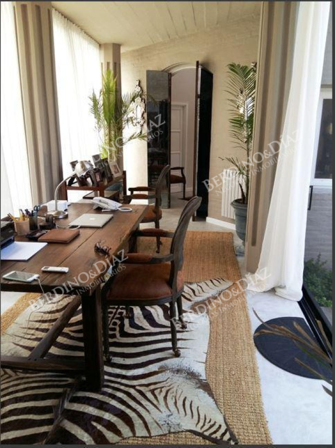 Casa ID.2262 - Impresionante Residencia en venta en Montoya La Barra