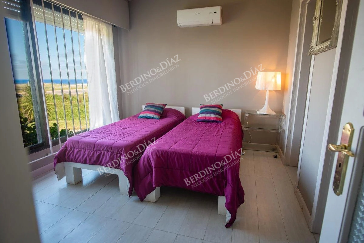 Casa ID.2254 - Casa encantadora en venta frente al mar En Manantiales