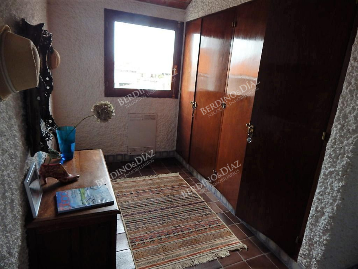 Casa ID.25 -  Casa Estilo Tradicional Ubicada en la Zona mas Exclusiva de Punta del Este