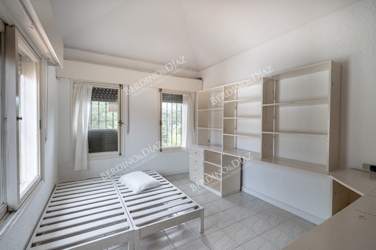 Casa ID.1538 - Importante Casa en venta en barrio San Rafael Punta del Este 