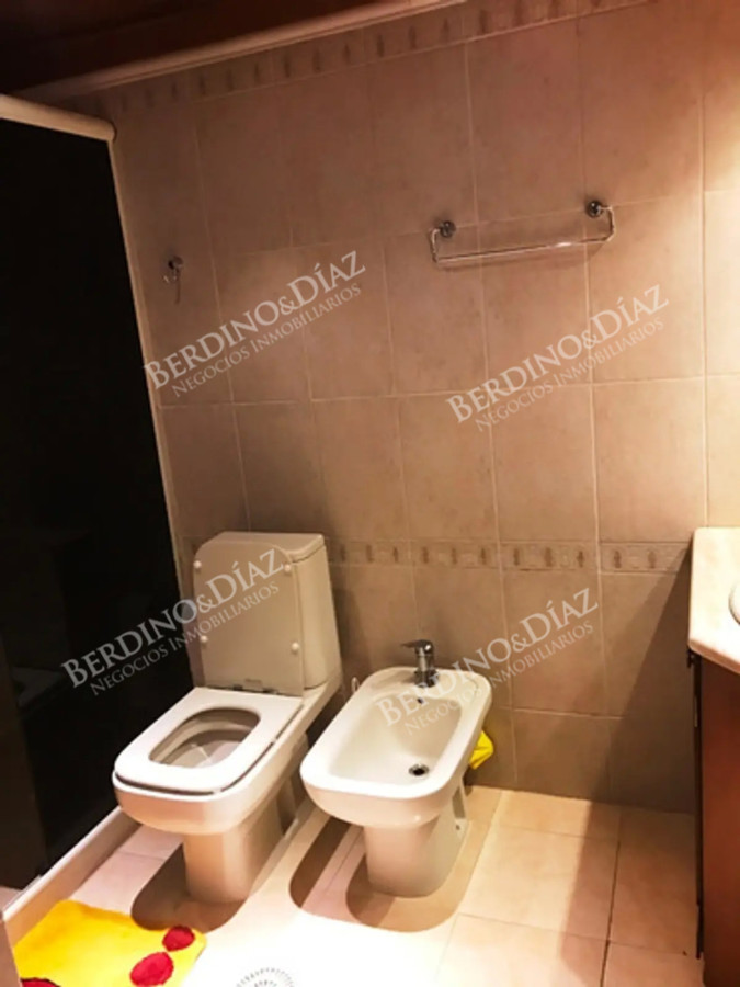 Casa ID.2821 - Casa espectacular en Playa Mansa en venta para proyecto 