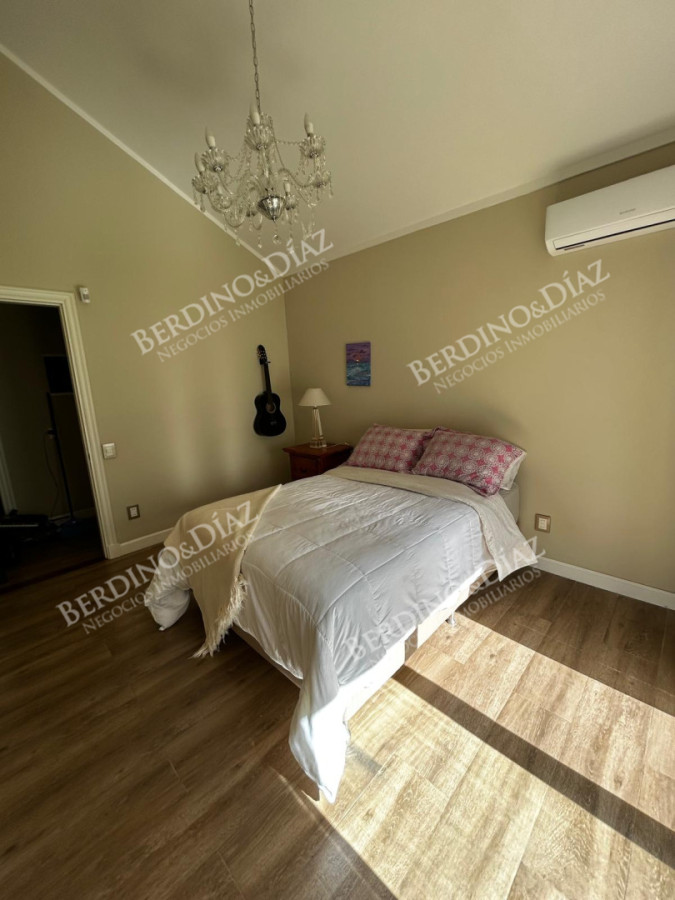 Casa ID.3012 - Casa en alquiler Enero Barrio Lugano Arbolada 