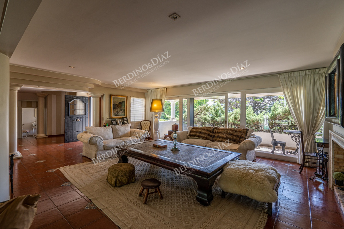 Casa ID.2395 - Casa importante en la Peninsula con vista la Mansa en venta