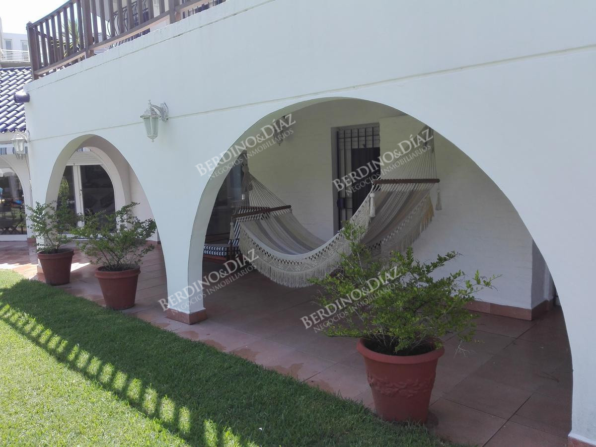Casa ID.2170 - Casa espectacular en venta a metros del mar Brava
