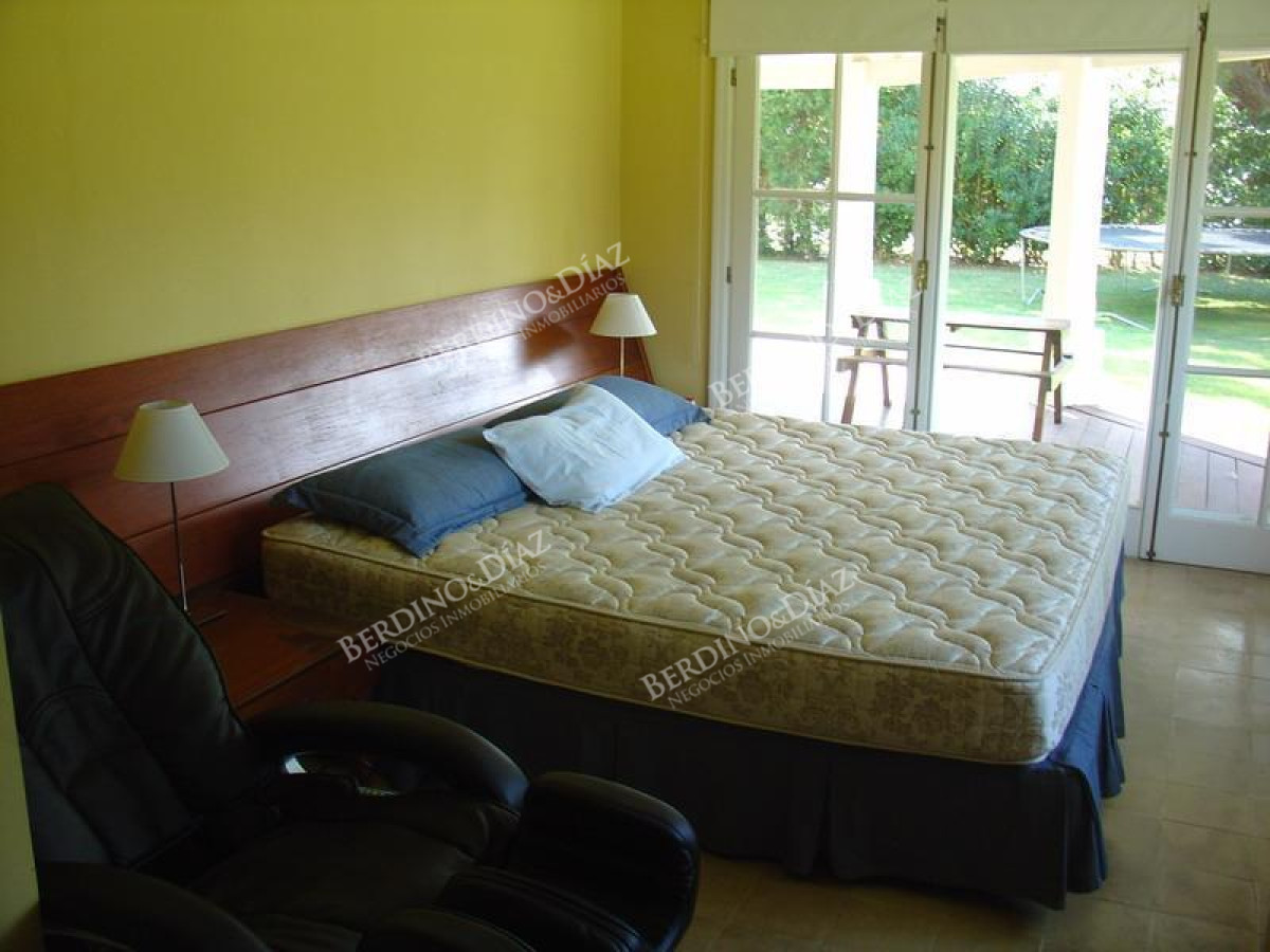 Casa ID.2200 - Casa hermosa en Laguna Blanca en venta